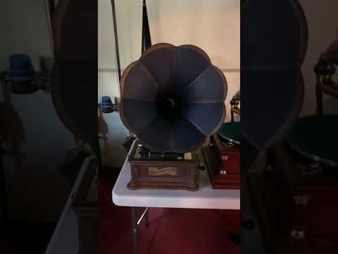 Edison BA-1804 On Parade Medley