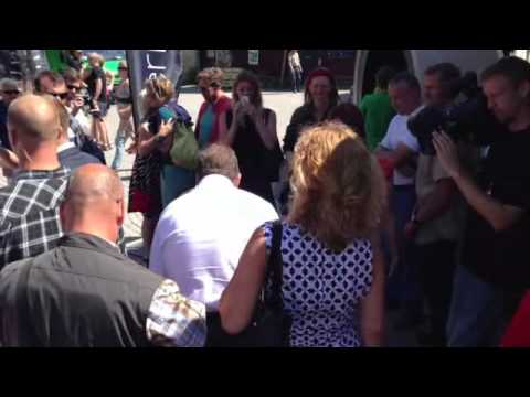 Almedalen 2013 Dag 7 Stefan Löfven direkt efter SR intervju