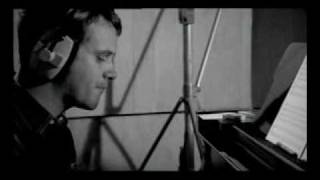 Robbie Come Fly Wiht Me