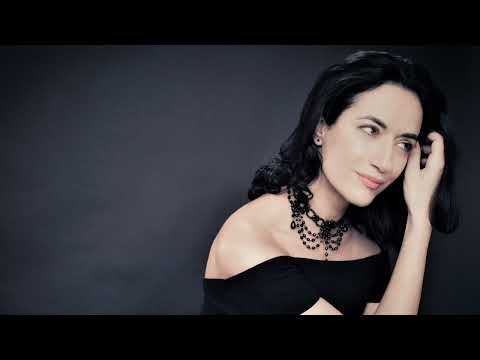 Evmorfia Metaxaki sings the Jewel Song (fragment) from Faust