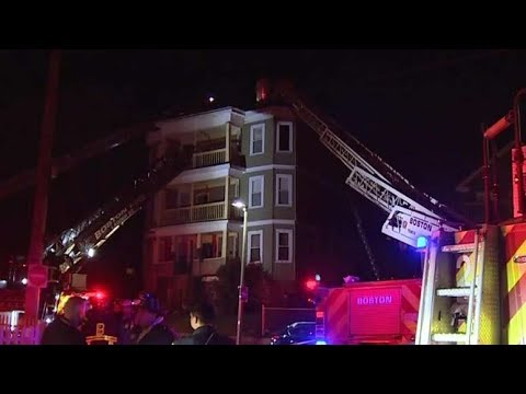Mattapan fire on DUKE st  in Boston Mass...4/11/18 Ladder Snaps.Bucket Lands on roof.