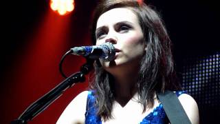 Troubled Soul - Amy Macdonald live @ Paris (Zénith)