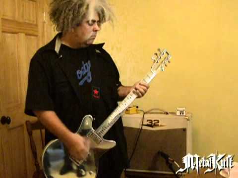 Melvins Lesson: King Buzzo Shows How to Play "Honey Bucket"