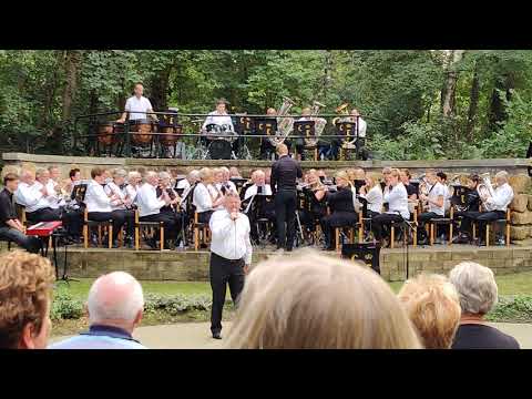 Appie Vriezekolk & Concordia Eefde - Sweet Caroline (Open Lucht Theater Gorssel 2019)