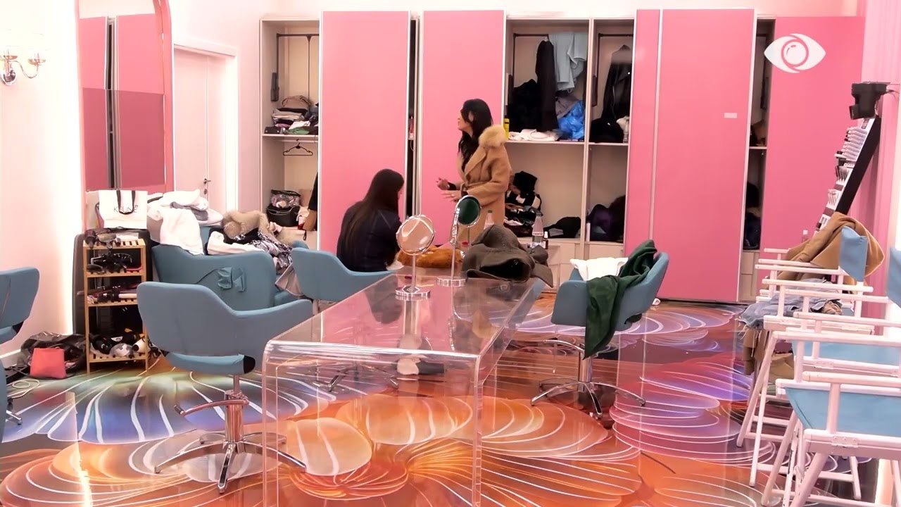 “Shife çfarë do bëjë unë”/ Rozana bisedon me Livian për lojën