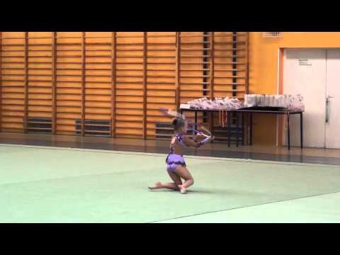 Alicja Dobrołęcka UKS IRINA -Mistrzostwa Warszawy kl.III -obręcz