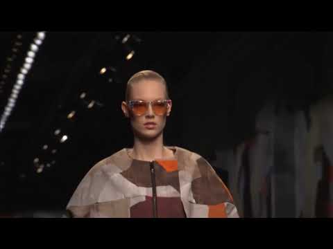 Fendi Women's Fall Winter 2014-15 Fashion Show