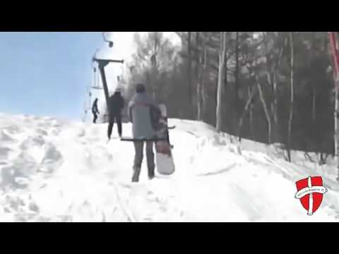 Comment prendre le tire fesses en snowboard ?