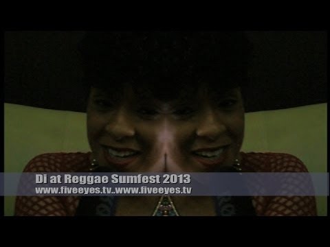 Di - Danielle Issacs