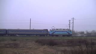 preview picture of video 'ВЛ40у-1384.1 с поездом 53 Киев - Санкт Петербург'