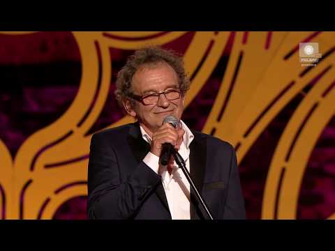 Kabaretowa Noc pod Gwiazdami 2019 - Andrzej Poniedzielski - Elegancka piosenka o szczęściu