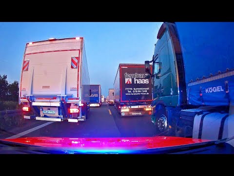 [INSIDE VIEW!] Einsatzfahrt durch SCHLECHTE RETTUNGSGASSE in BAUSTELLE - MTD auf Einsatzfahrt