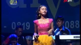 Download lagu SM production   Antara Teman & Kasih   Diva Music mp3 Download lagu SM production   Antara Teman & Kasih   Diva Music mp3