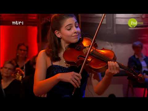 Maria Pedano & Mike Boddé brengen een ode aan Charles Aznavour | Podium Witteman