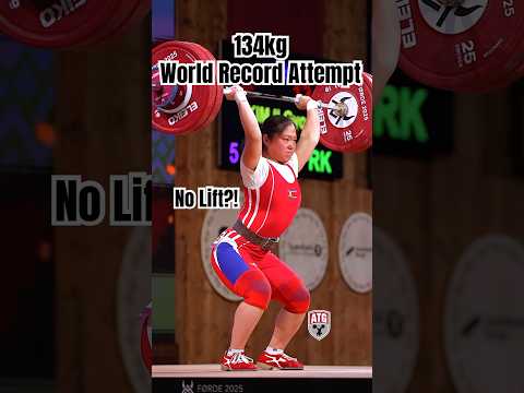 Kim Il Gyong (58kg, North Korea 🇰🇵) 134kg / 295lbs world record attempt slowmotion #weightlifting