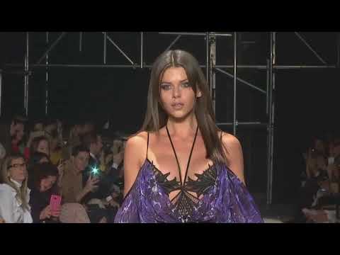 Julien MacDonald London Woman SS 2018