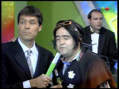 Waldo sings "I Know You" to Angie - Videomatch 99