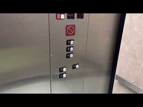 Schindler Hydraulic Elevator @ The Holiday Inn Express-Park City UT