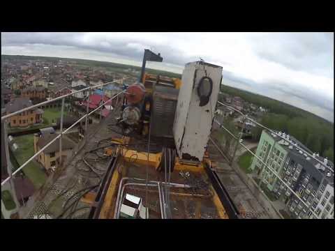 монтаж башенного крана QTZ 160 , редкостная е@ля .... вторая серия .