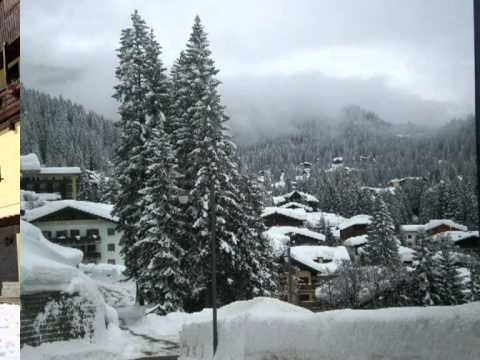 colinde 9.astazi sa nascut Hristos LAZAR ALEXANDRU SI LAZAR LAURA DEJ