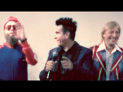 EXTRALISCIO - Alla Fermata