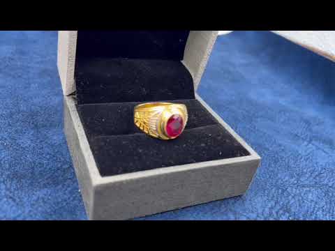 A-470 gold forming pink diamond men ring, weight: 7 gm (appr...