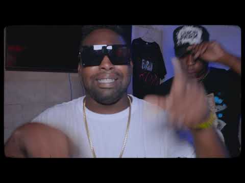 Manu Manu - Tira Tira Pa’ To’ El Mundo (Official Video) ft. El Korto