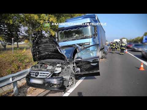 Kilenc jármű ütközött az M2-es autóúton - egy ember megsérült