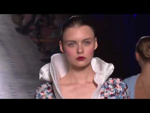 Tony Ward   Couture Fall Winter 2017 18 Fashion Show Paris