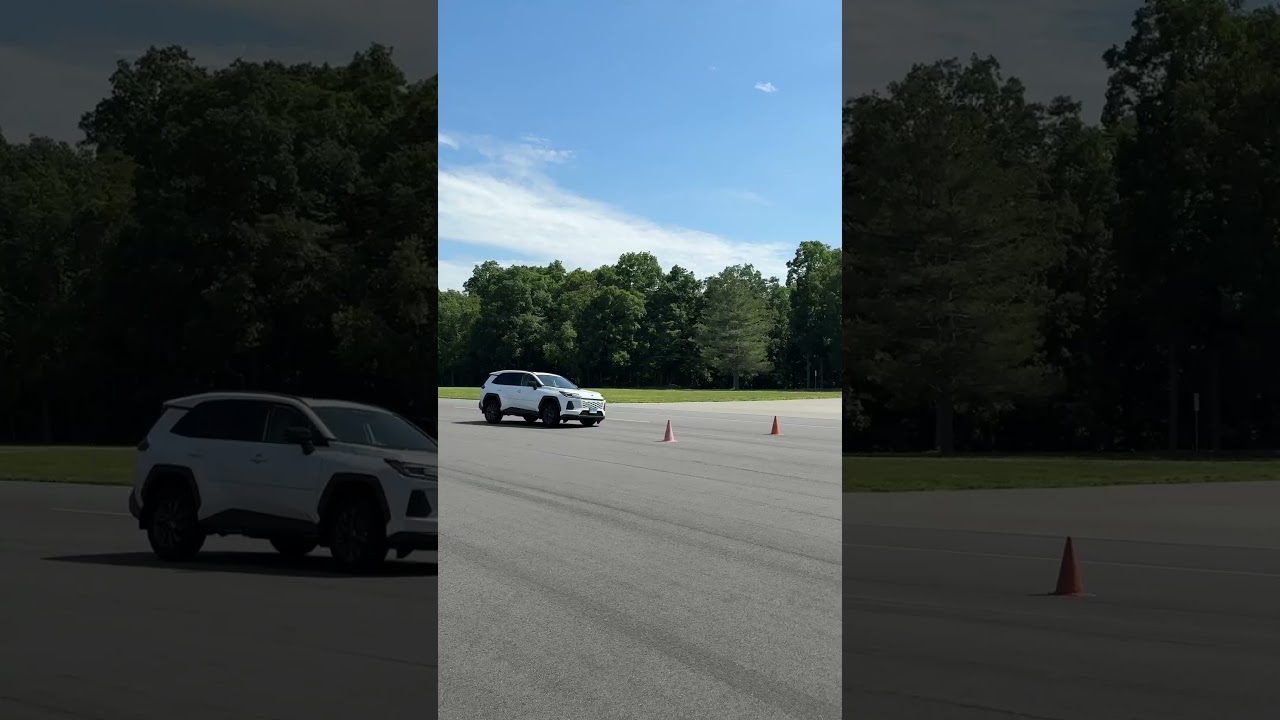 🫎 Moose Test: 2026 Toyota RAV4 XLE Premium Hybrid | Consumer Reports