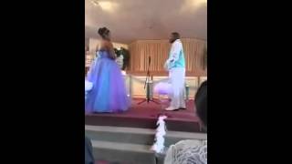 Im Not Complete.,Dave Hollister. A Surprise for the bride!!