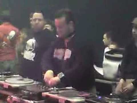 MinuPren @ ArtCube/Gent Sandy Warez Bday