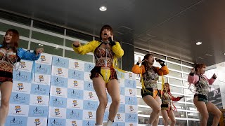 バーレスク東京の皆さんが競輪場でパフォーマンス③