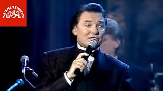 Videoklip: Karel Gott - Song hrál nám ten ďábel saxofon (ft. Helena Vondráčková) (live) s textom piesne Videoklip Karel Gott - Song hrál nám ten ďábel saxofon (ft. Helena Vondráčková) (live) s textom piesne