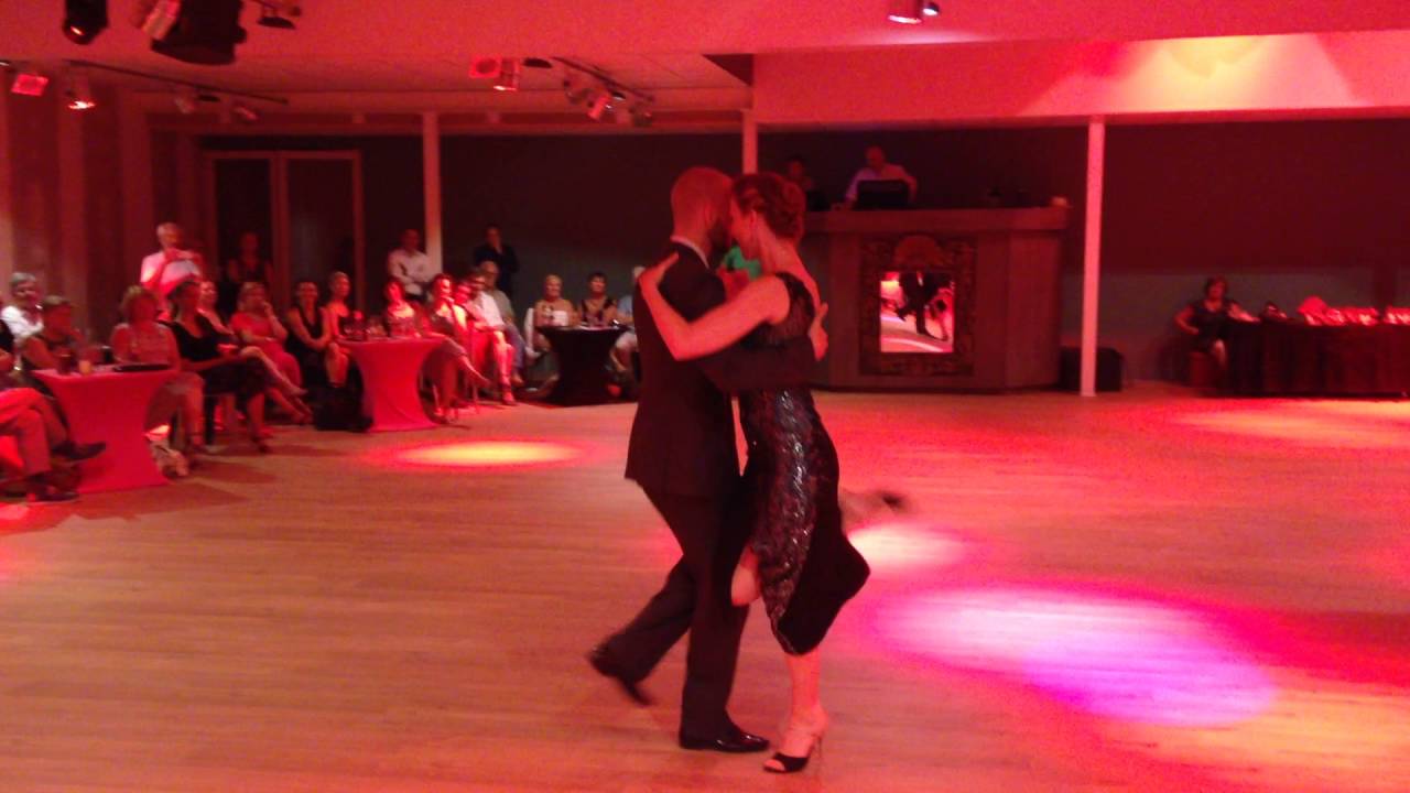 Liz & Yannick Vanhove - Milonga Mi Vida - Izegem 22/07/16 (2/4)