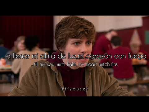 bloodwitch - fly // español - Lyrics ( Esta mierda me supera)