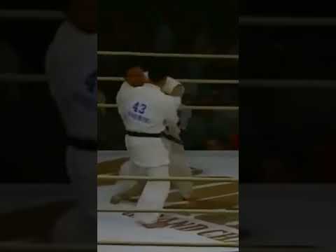 後世に残したい武澤伸光選手の右ローキック あの角田選手もダウン！角田信明VS武澤伸光 カラテ大阪頂上作戦４回戦
