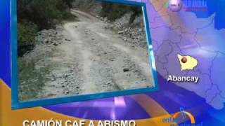 preview picture of video 'Camión cae a abismo en Quisipata, cerca de Abancay'