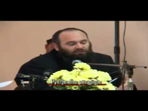 Ku është dallimi ndërmjet jush dhe pales që ju shanë? - Hoxhë Bekir Halimi