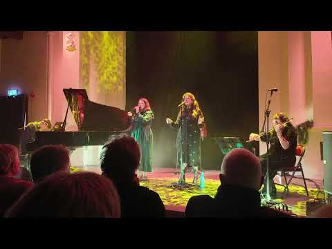 Here's The Tender Coming - The Unthanks