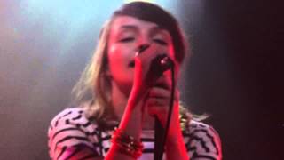 Chvrches - Lungs (HD) - Scala - 17.02.14