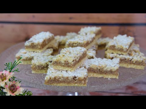 Great old-fashioned cake made by our grandmothers. Walnut Crumble Pie (also known as Messy Kate)