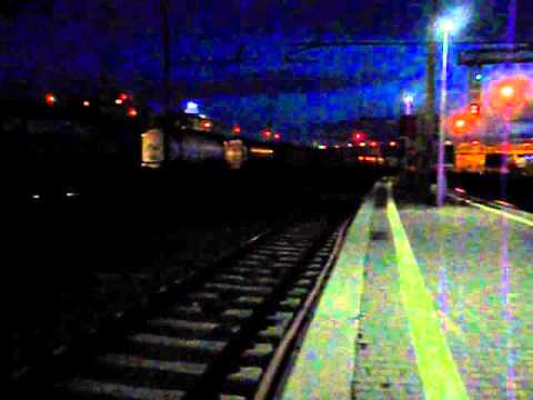 Caimano che arriva, E402A che transita!