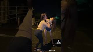 部屋着の限界露出で外出JK