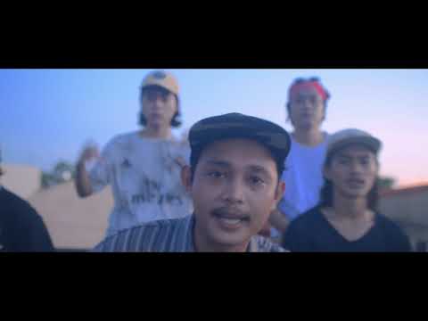 DLNQNTS - TINGUG (OFFICIAL MUSIC VIDEO)