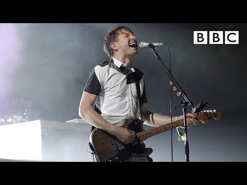 Franz Ferdinand performs 'Take Me Out' | T in the Park 2014 - BBC