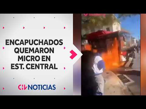 Encapuchados quemaron bus RED en Estación Central: Habrían salido desde la USACH