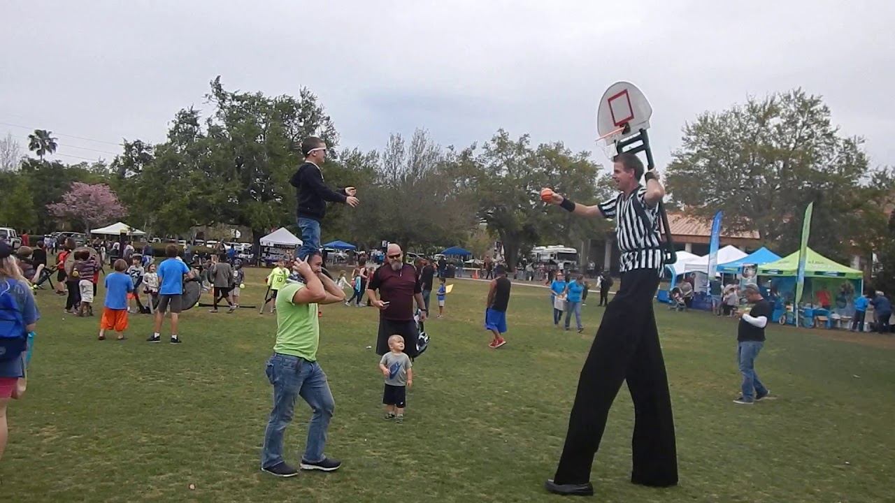 Hire Stilt Fun Stilt Walker in Orlando, Florida