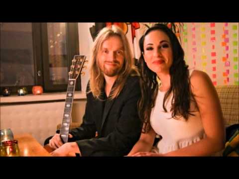 Anssi Kela feat Janna - Kun olet poissa (pelkkä biisi)