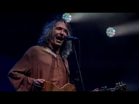 A los 63 años, Roberto Iniesta FINALMENTE admite lo que todos sospechábamos